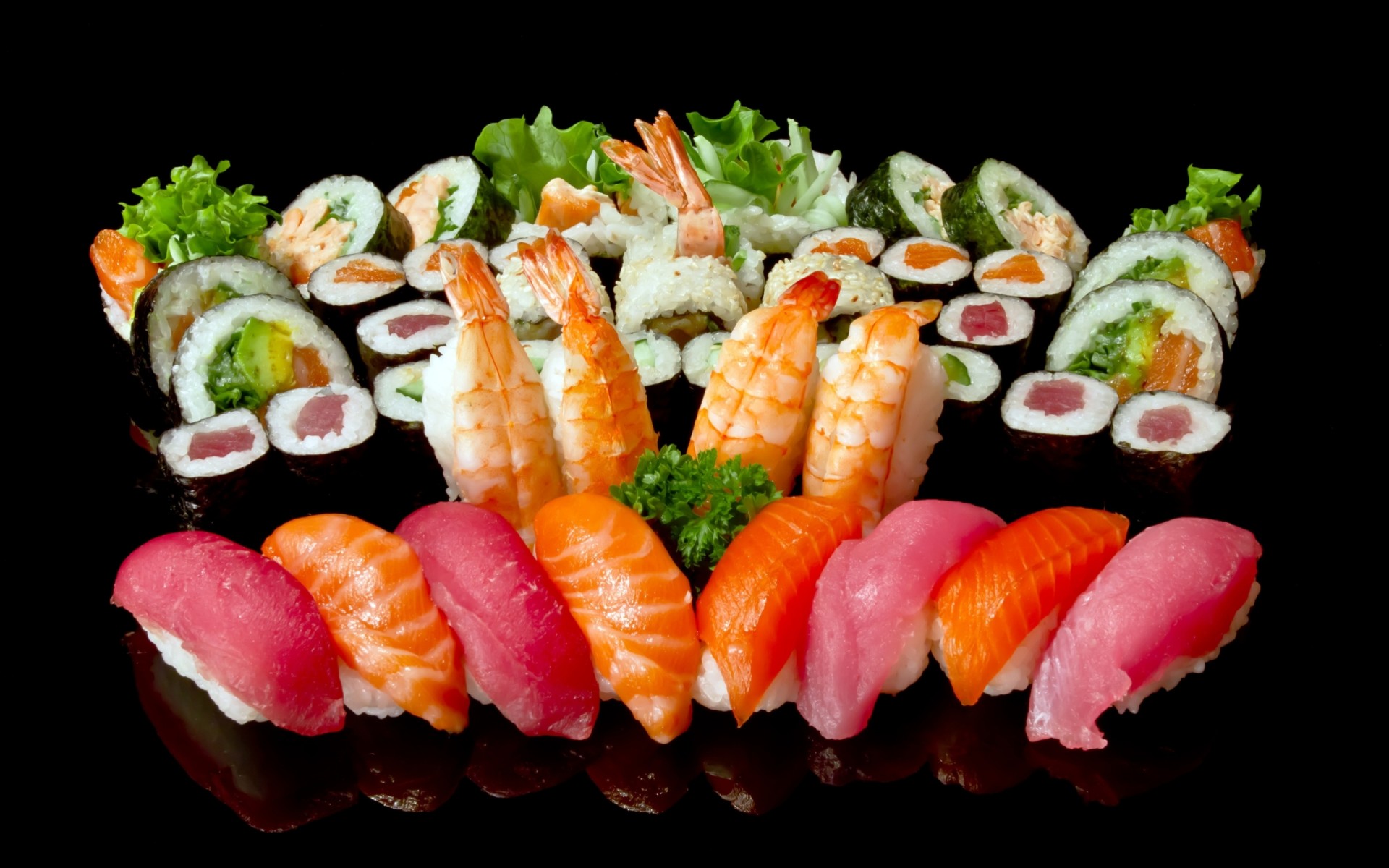 fruits de mer sushi assortiment balik poisson thon