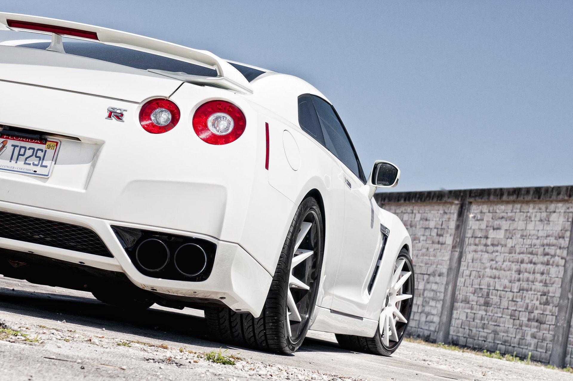 nissan gt-r bianco nissan posteriore parete cielo