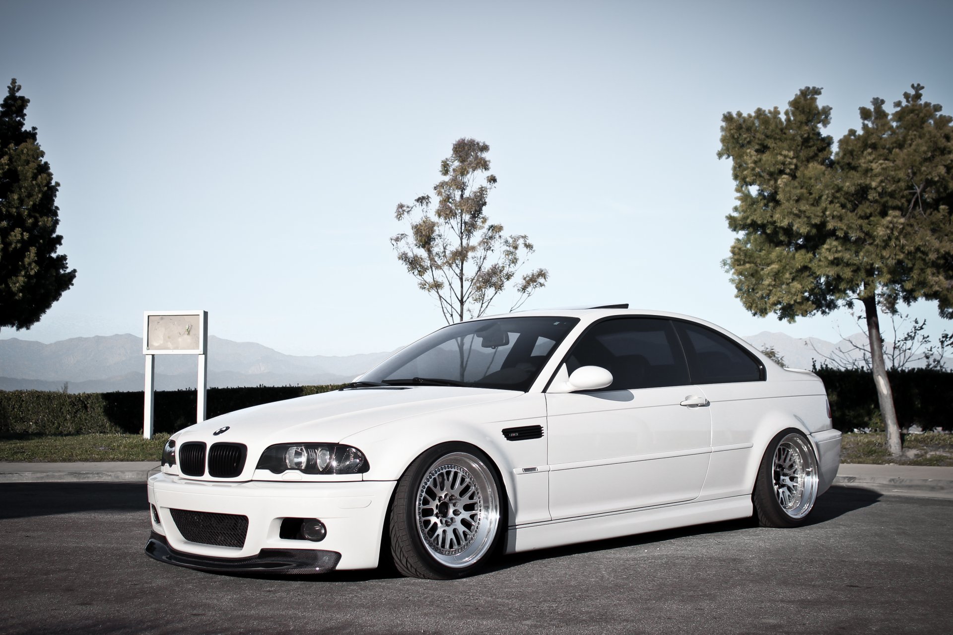 bmw m3 e46 bianco bmw cielo alberi