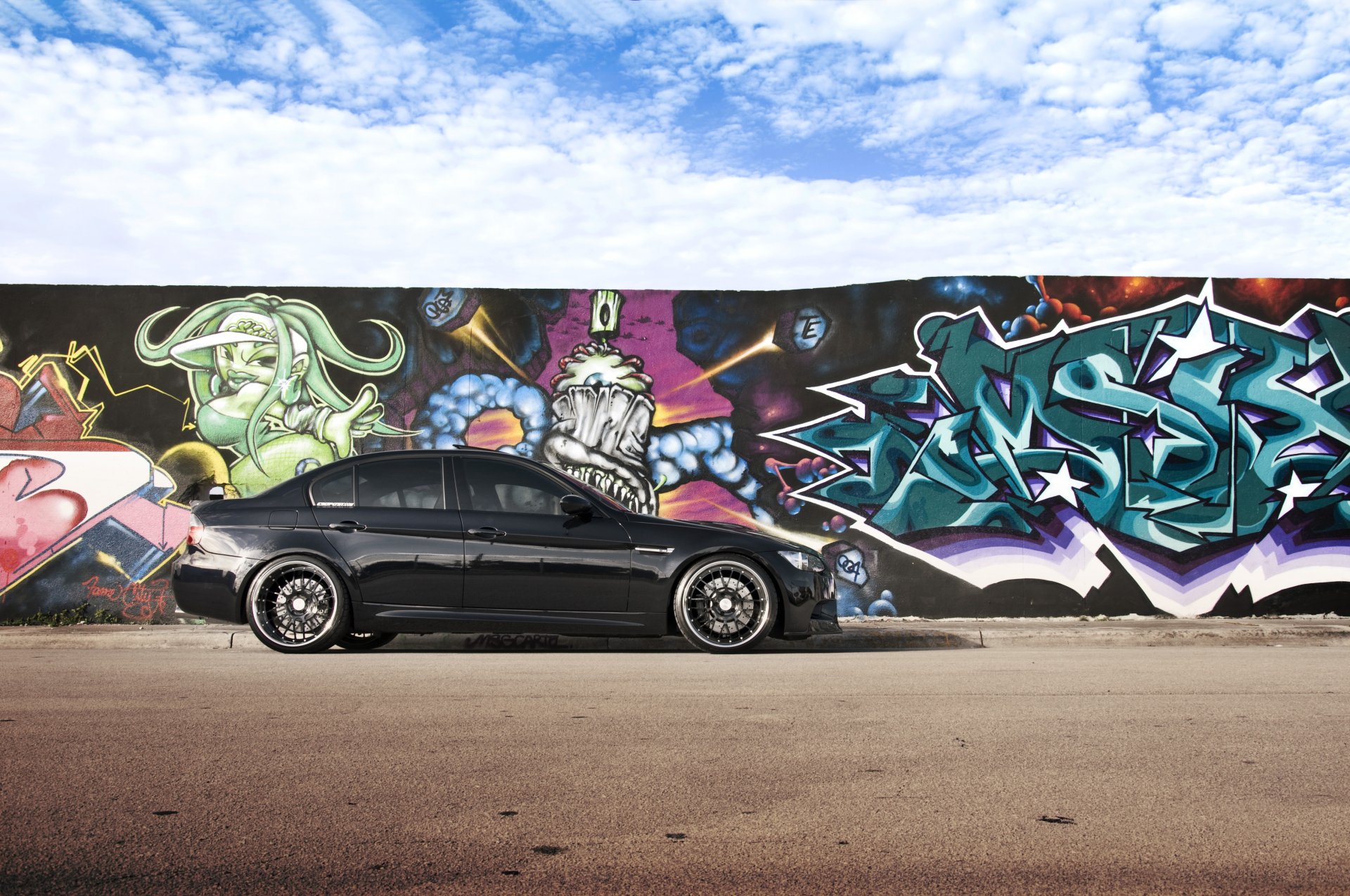 bmw m3 e90 negro bmw graffiti cielo nubes