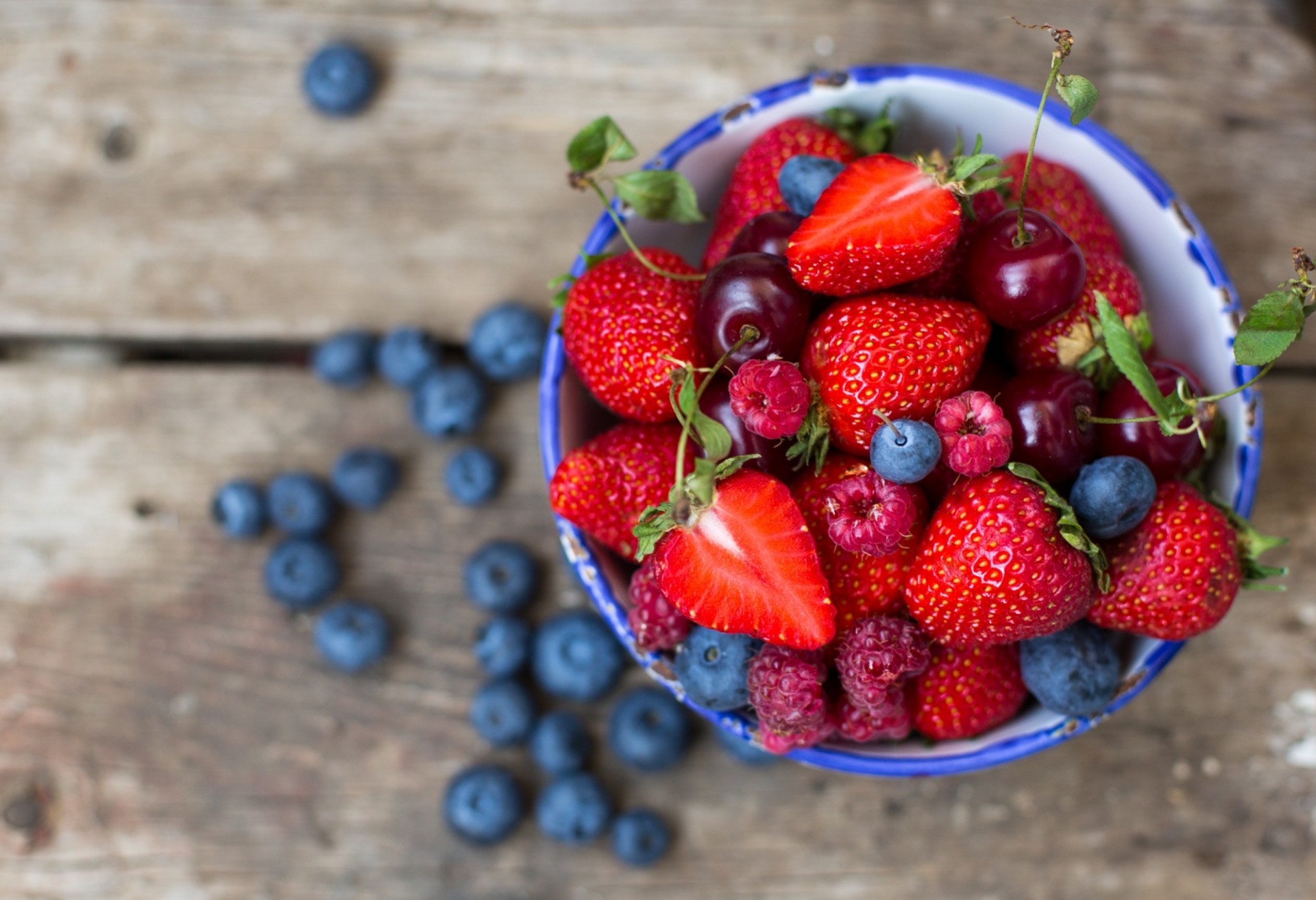 berries strawberry raspberry blueberrie