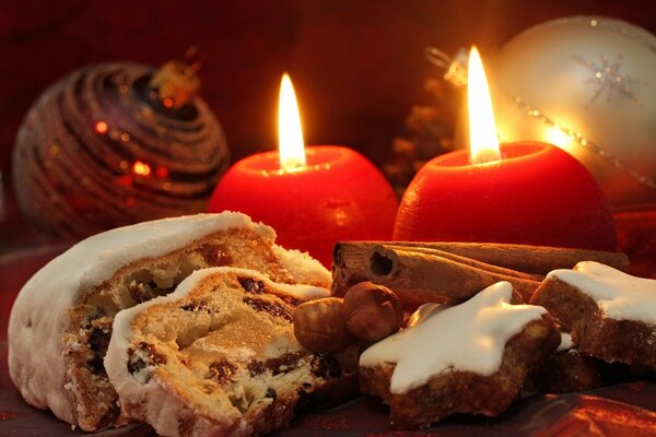 Mesa de Navidad acogedora con velas