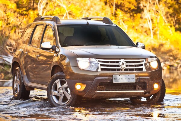 Passierbarer SUV Renault Duster