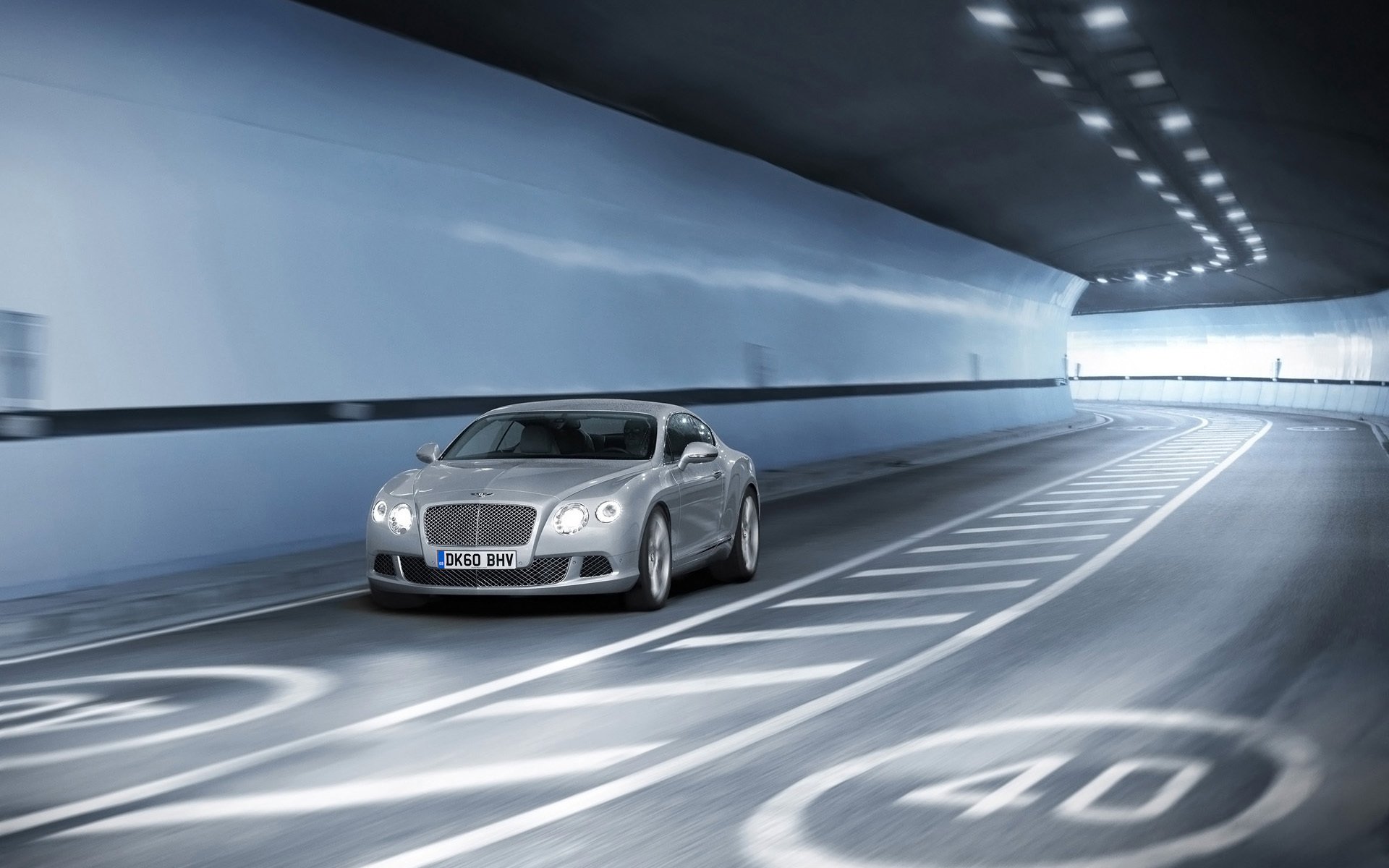 bentley gt continental auto voiture gris route trafic vitesse tunnel limitation bentley ji-ti continental