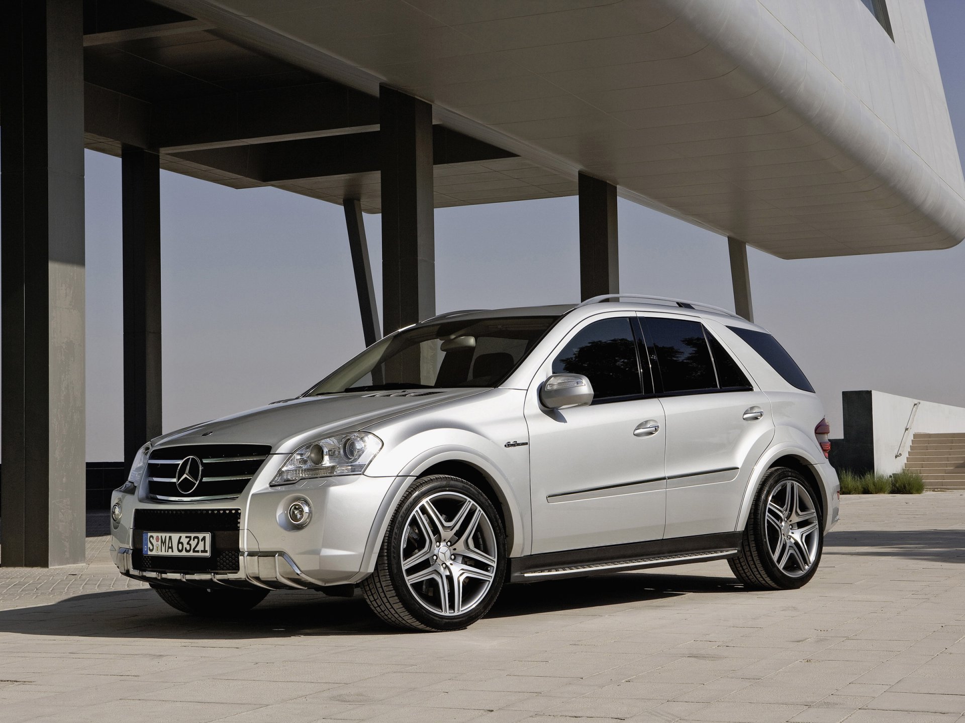 mercedes-benz ml 63 amg mercedes terenowy