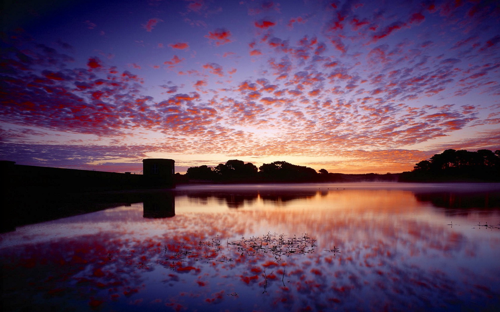 unset clouds reflection