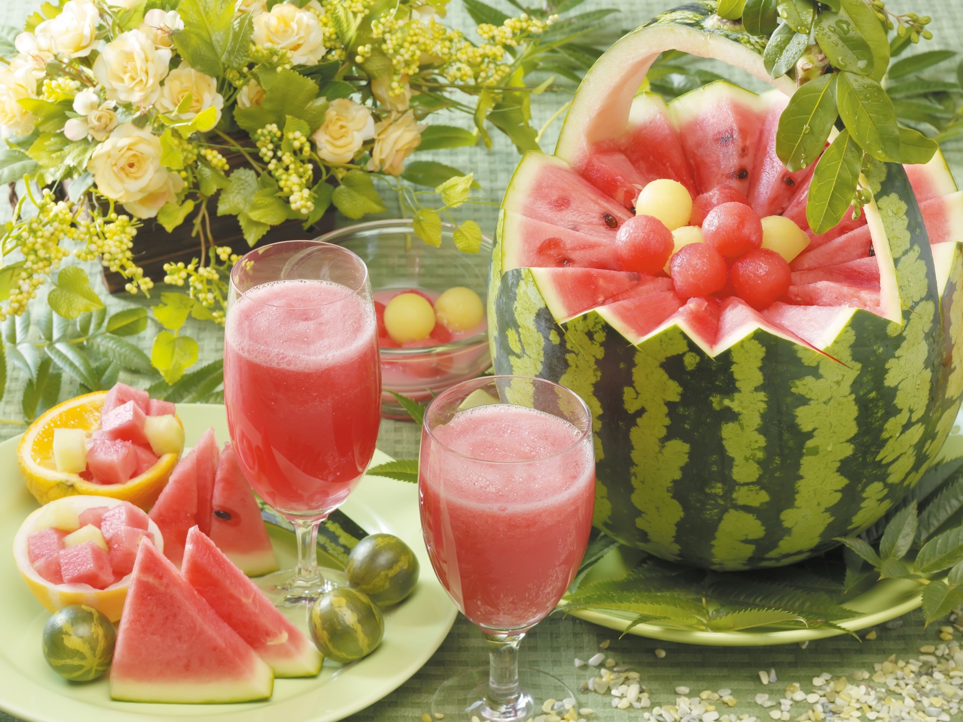 stachelbeere saft wassermelone gläser blumen