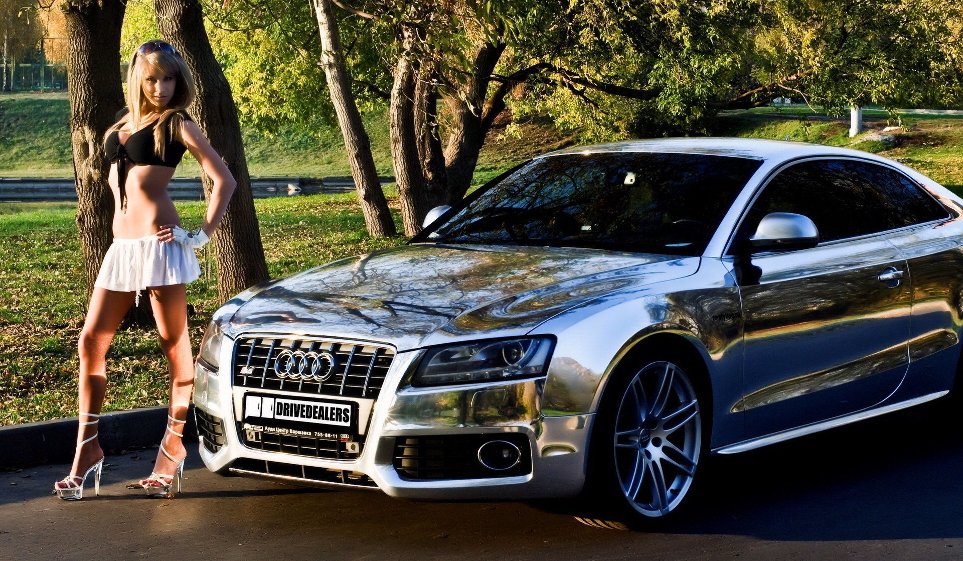 auto błyszczący chrom audi samochód s5