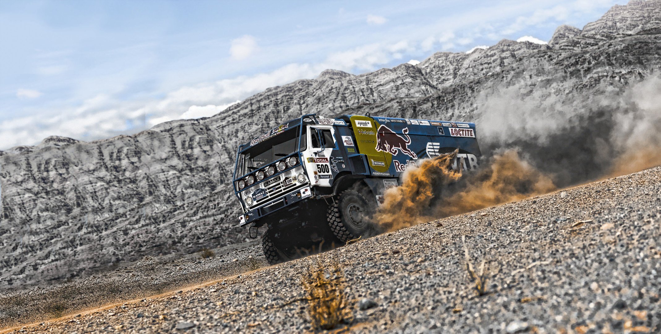 kamaz rajd paryż-dakar ciężarówka kamaz-master pustynia piasek pył góry