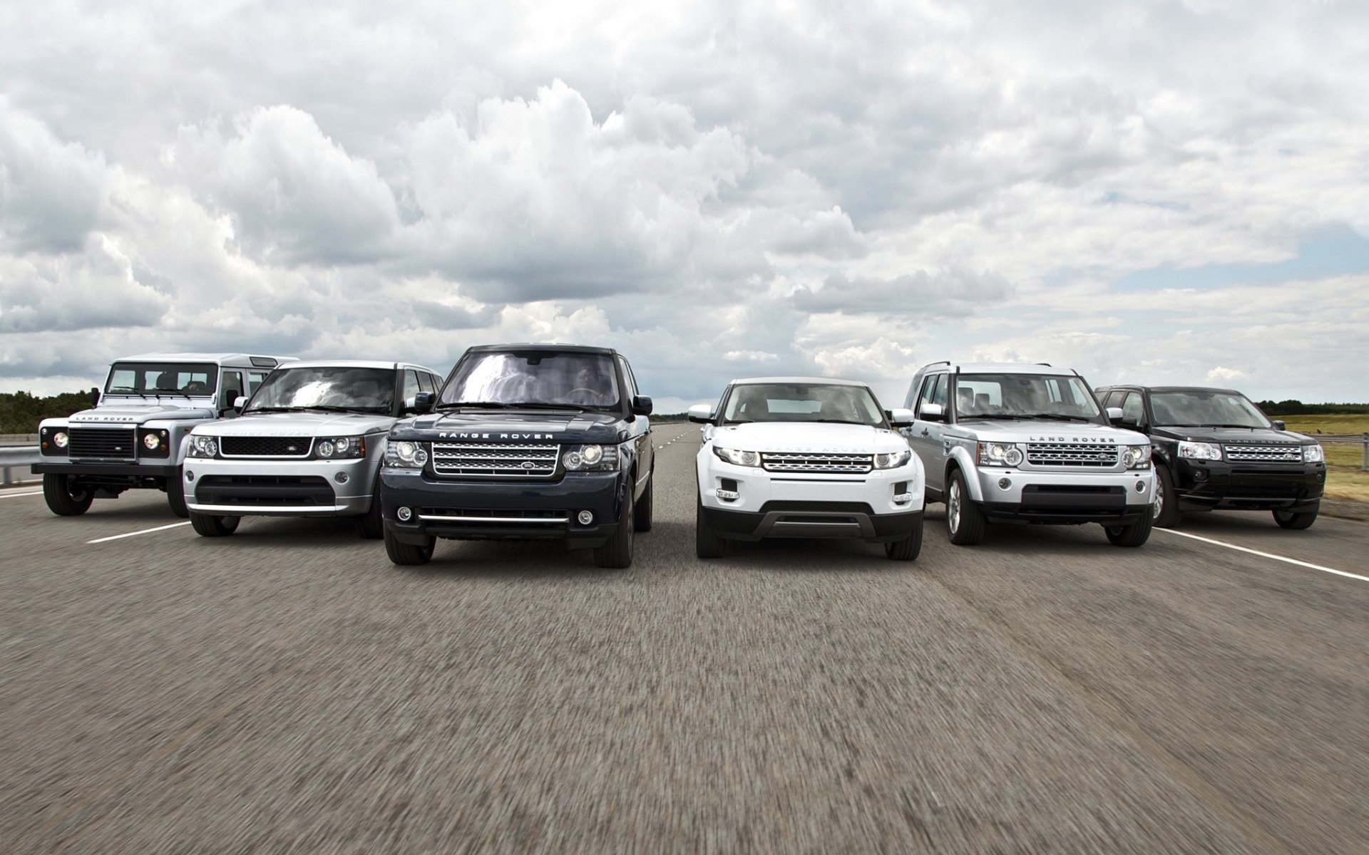 land rover defender range rover sport range rover evoque odkrycie freelander mieszany land rover defender range rover ewok discovery freelander lotnisko asfalt niebo