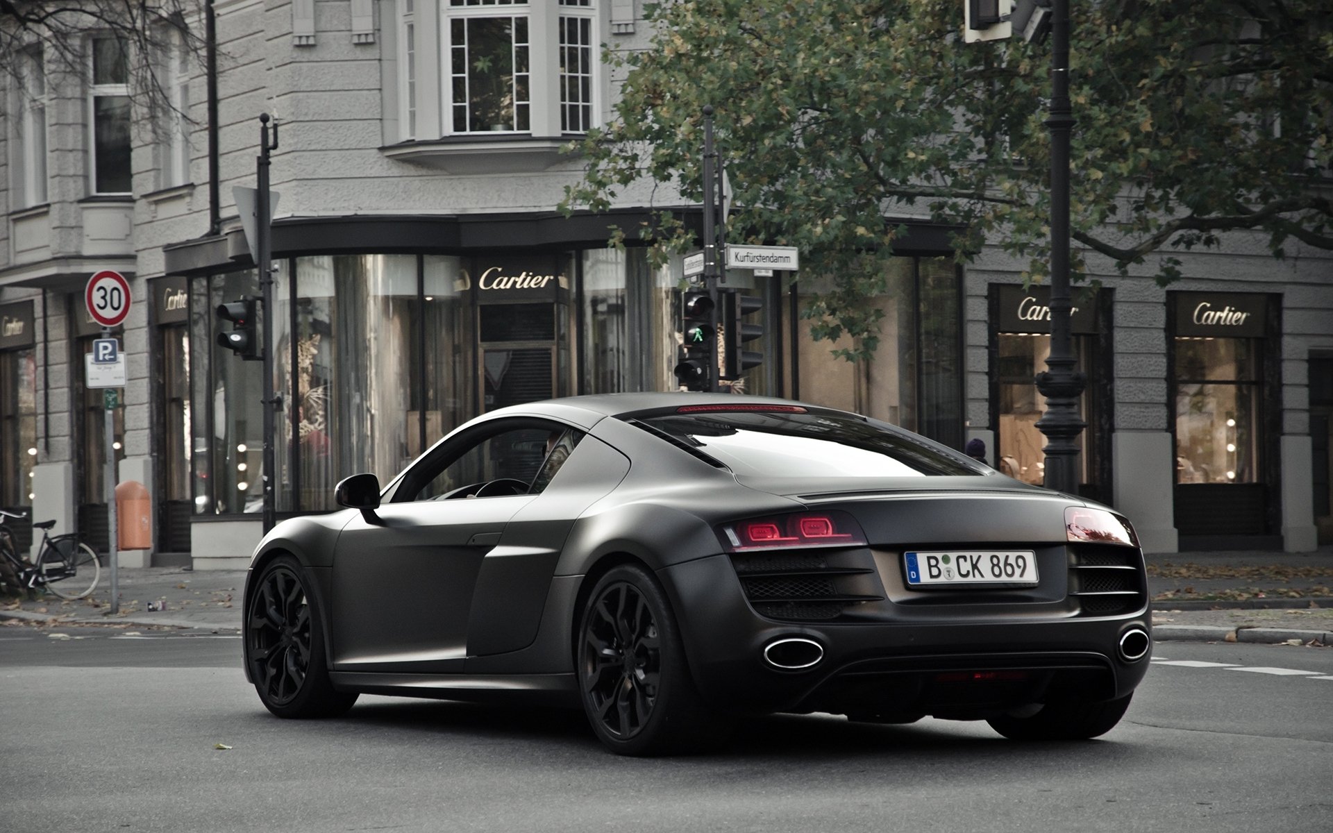 audi r8 v10 nero opaco