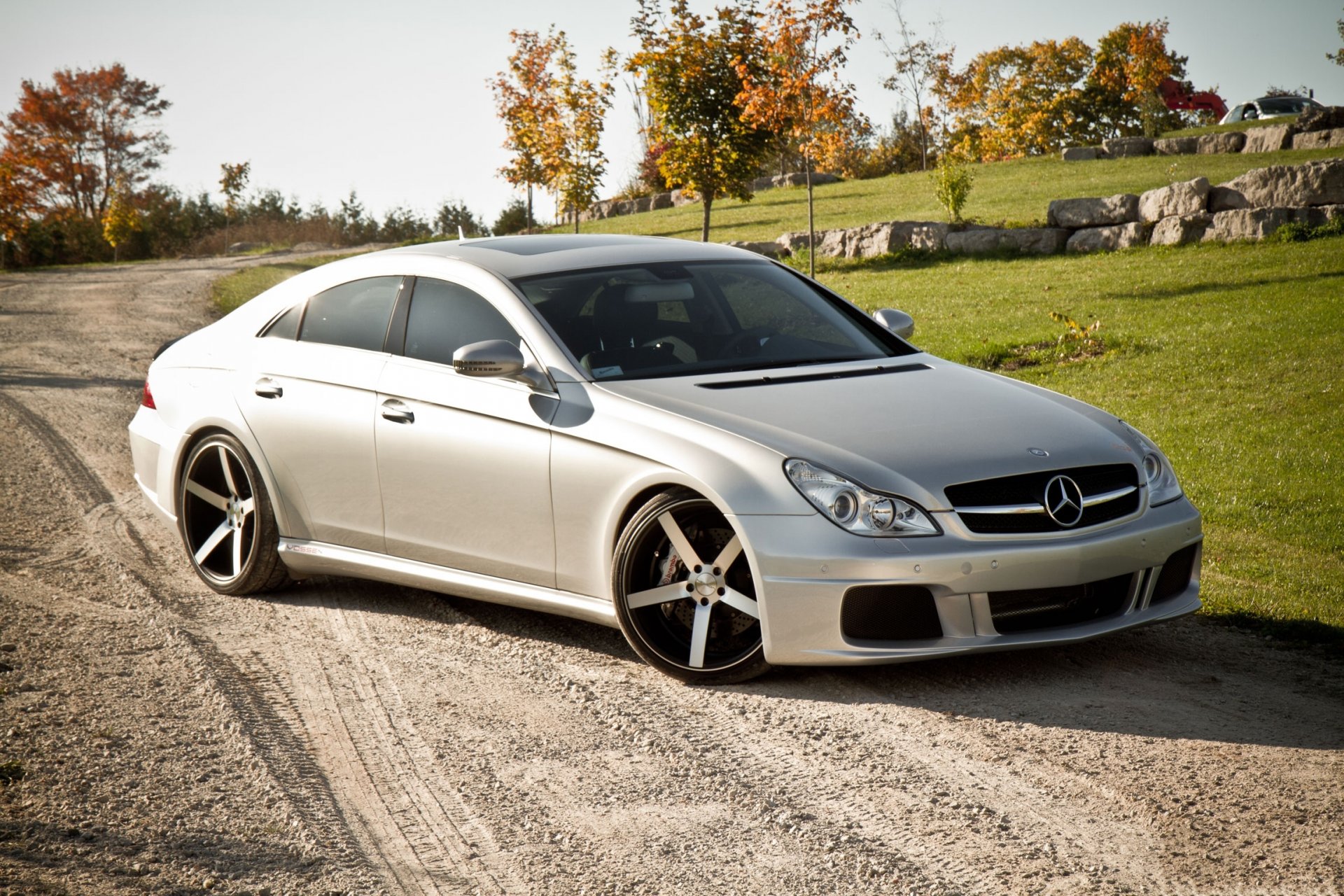 mercedes-benz cls tuning auto coches árboles piedras