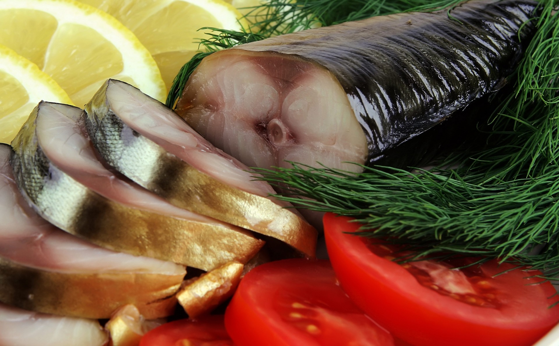 mackerel pieces lemon plate salad