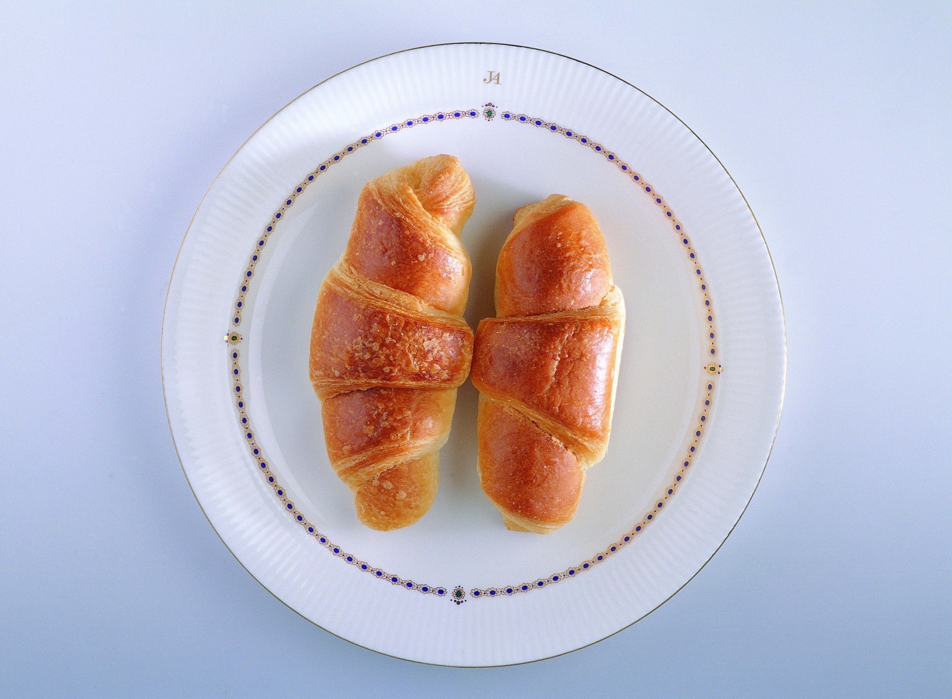 fond bleu croissant plaque