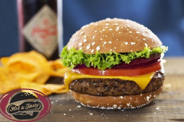 Hamburguesa jugosa con chuleta de ternera