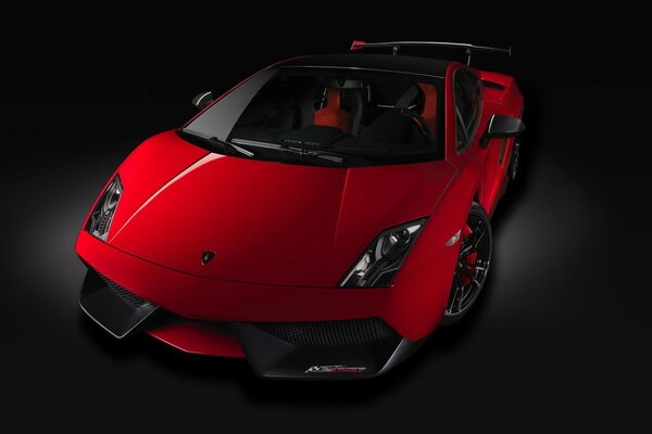 Voiture rouge de marque lamborghini gallardo