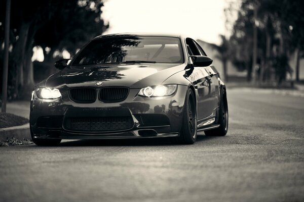 BMW lumières noir et blanc photo