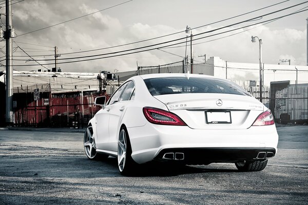 Mercedes Benz AMG, cls-klasse blanco mercedes-benz