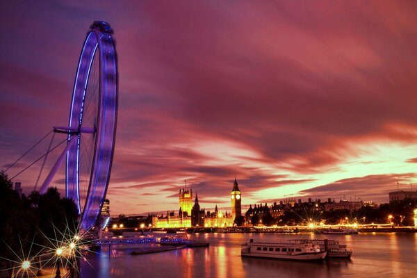 Vista de Londres junto al río