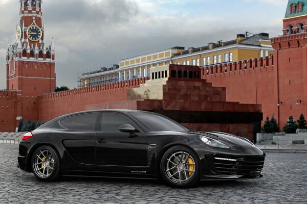  exklusiver und stilvoller Porsche panamera