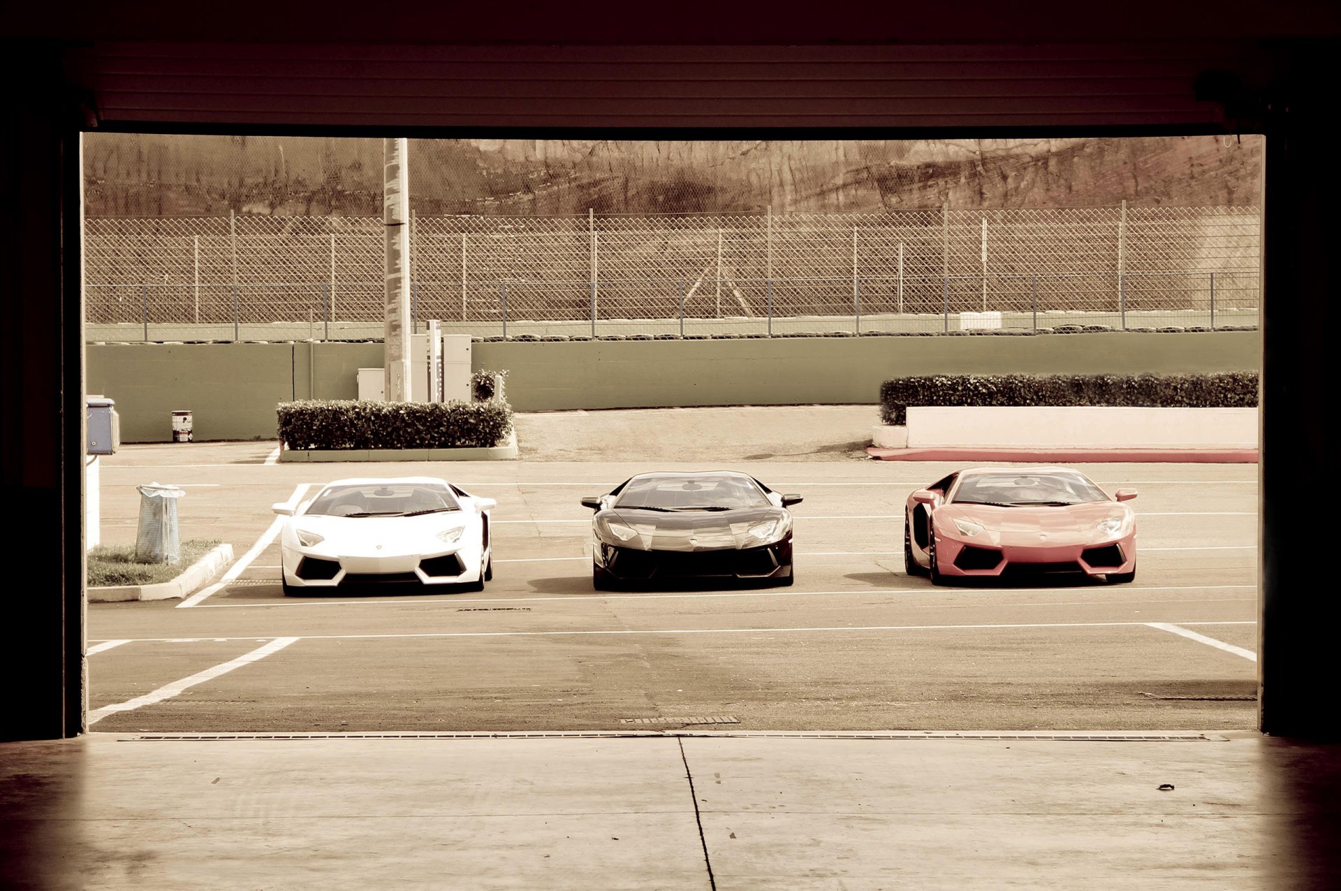 lamborghini aventador garage parking trois