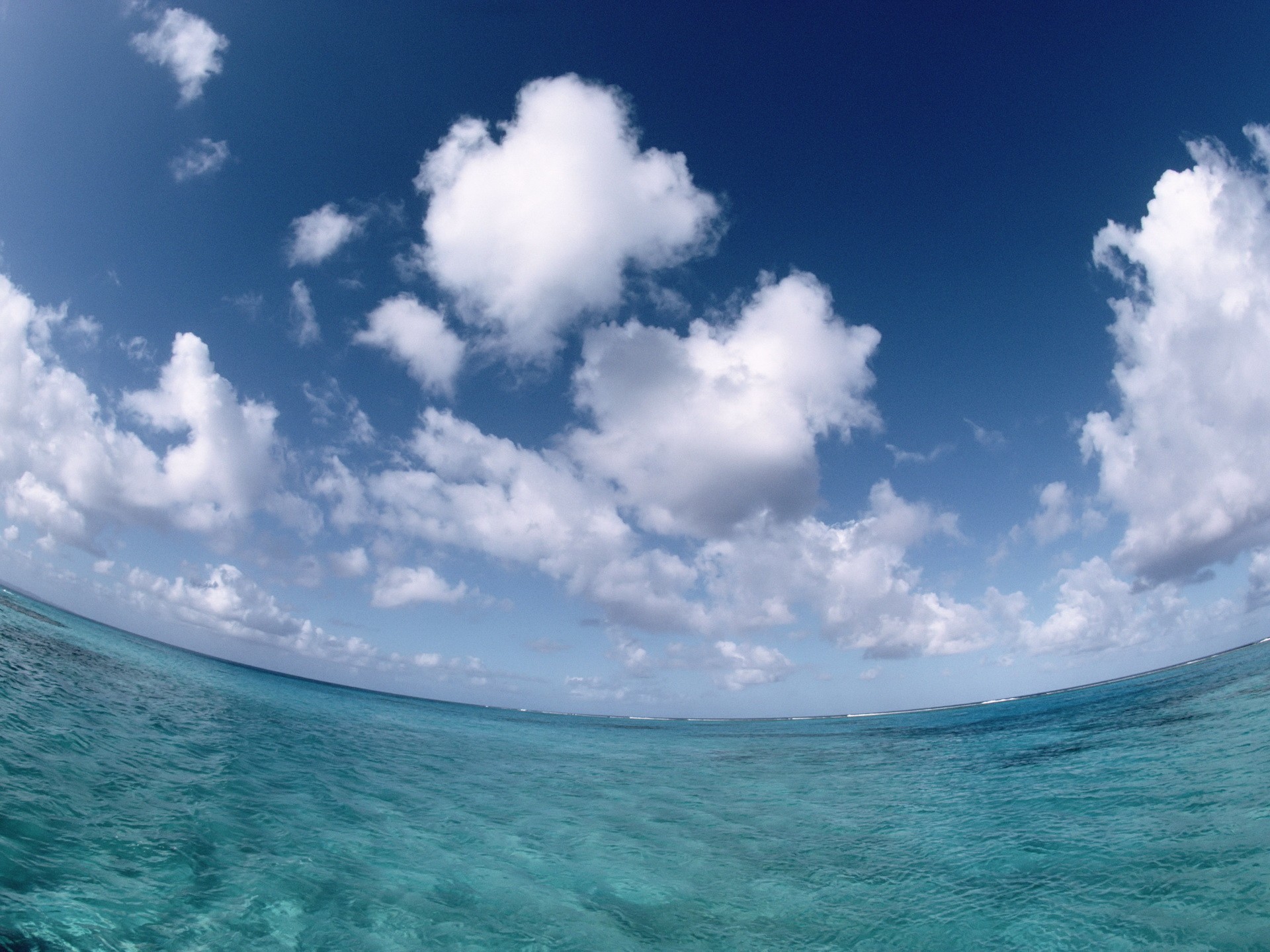 mer ciel nuages