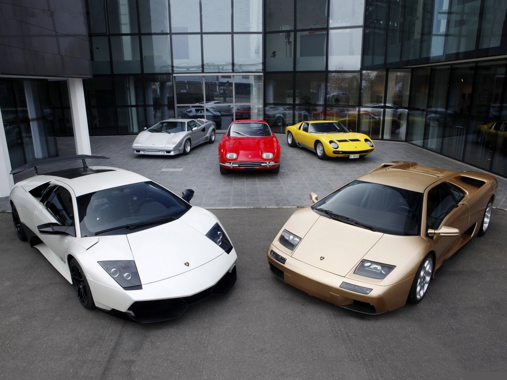 lamborghini murcielago diablo countach 350 gt миура