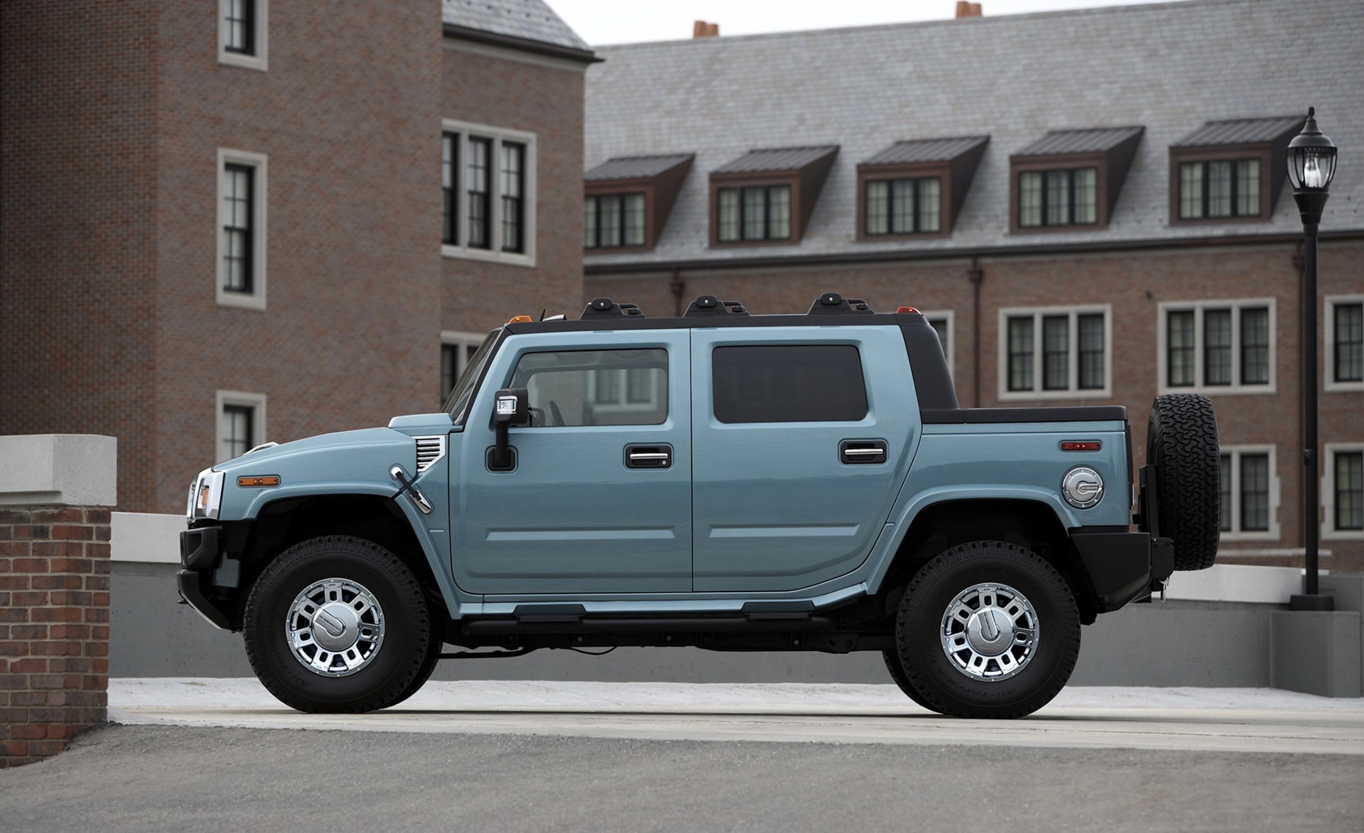 hummer h2 город улица