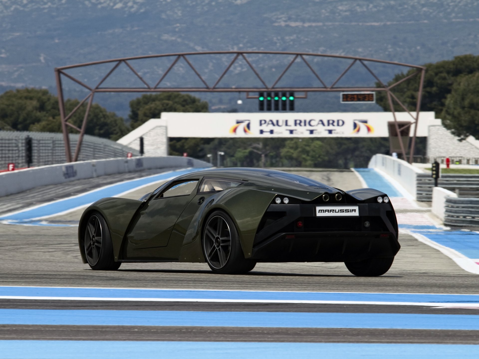 marussia b2 pista parte trasera