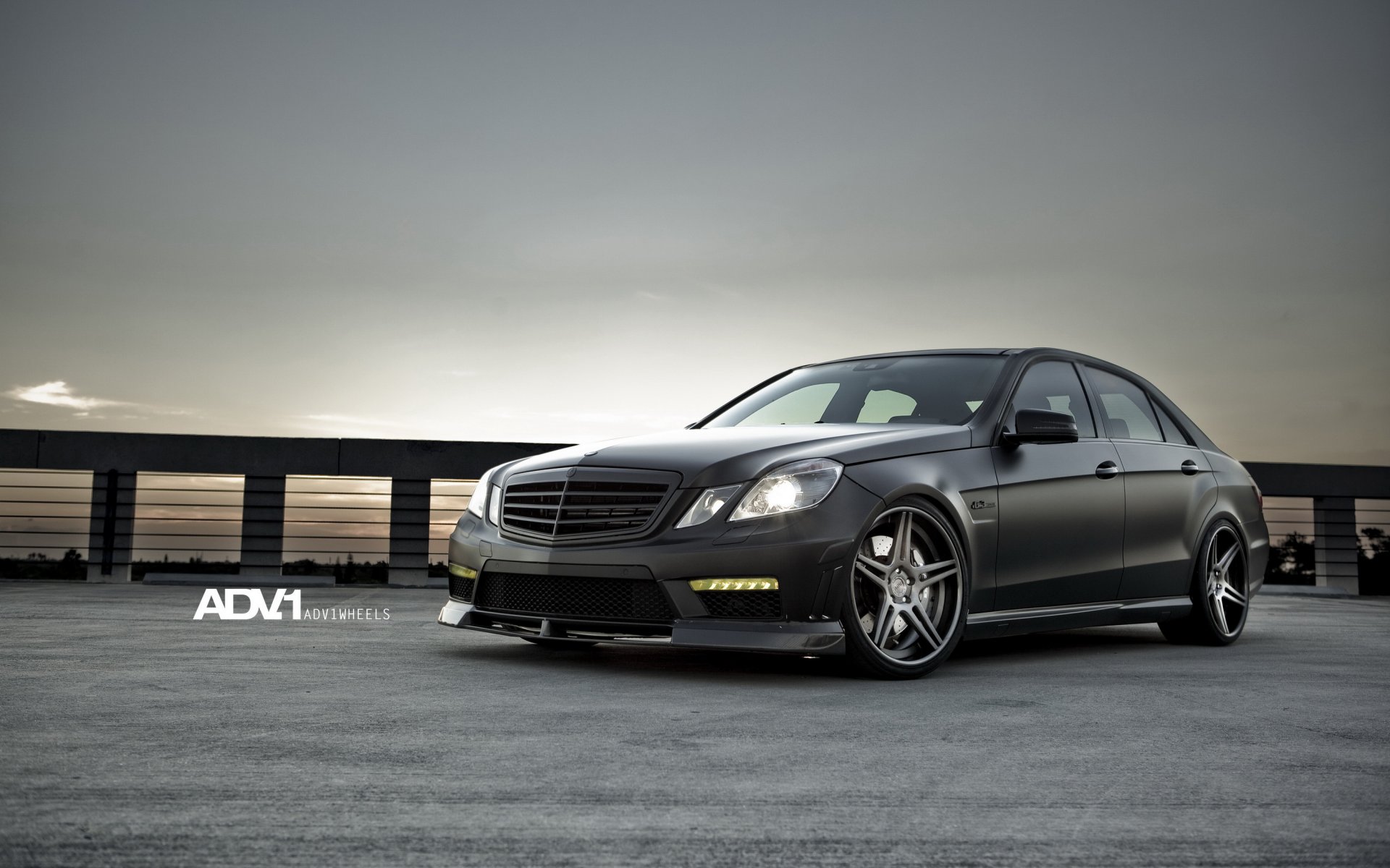 mercedes mercedes e63 amg tuning czarny matowy