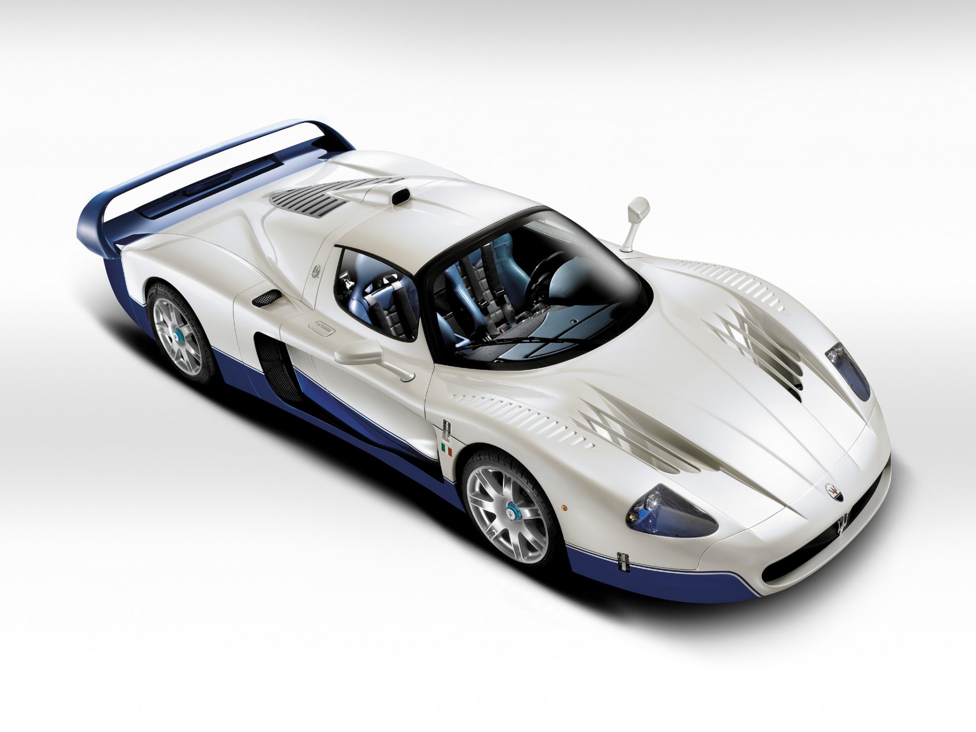 maserati mc12 авто суперкар