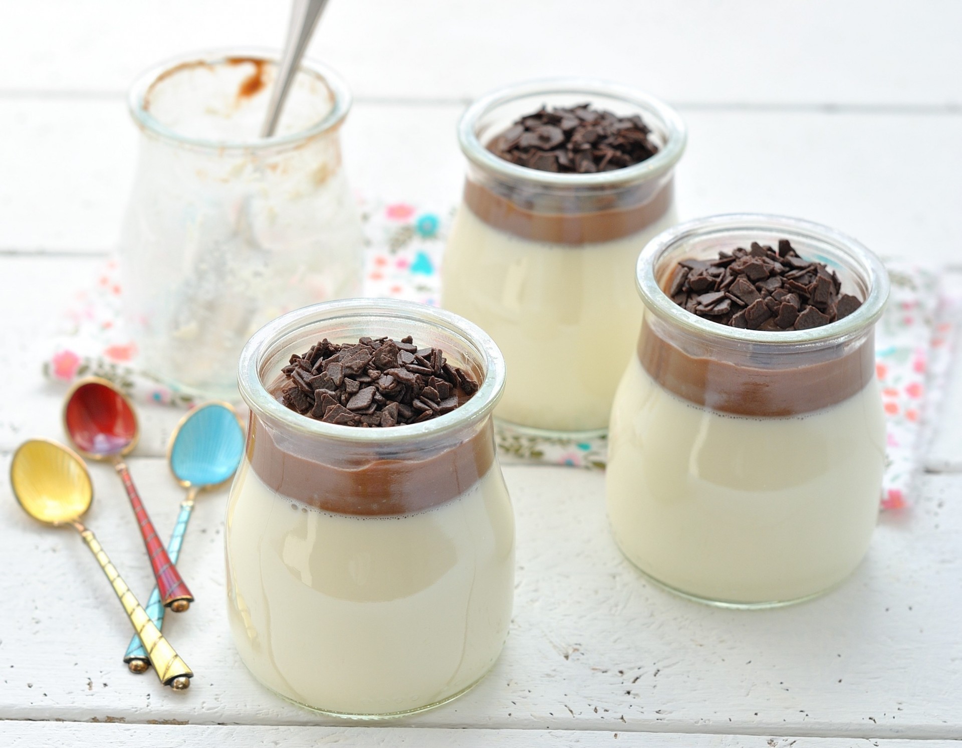 bebé chocolate crema panna cotta