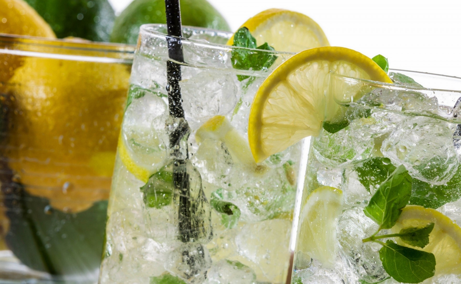 eis zitrone trinken mojito cocktail