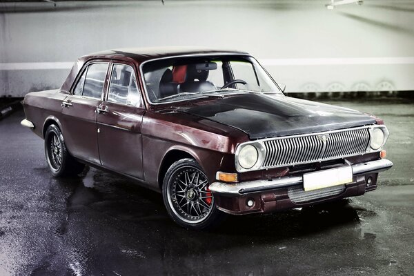 Tuned Volga in the underground parking lot