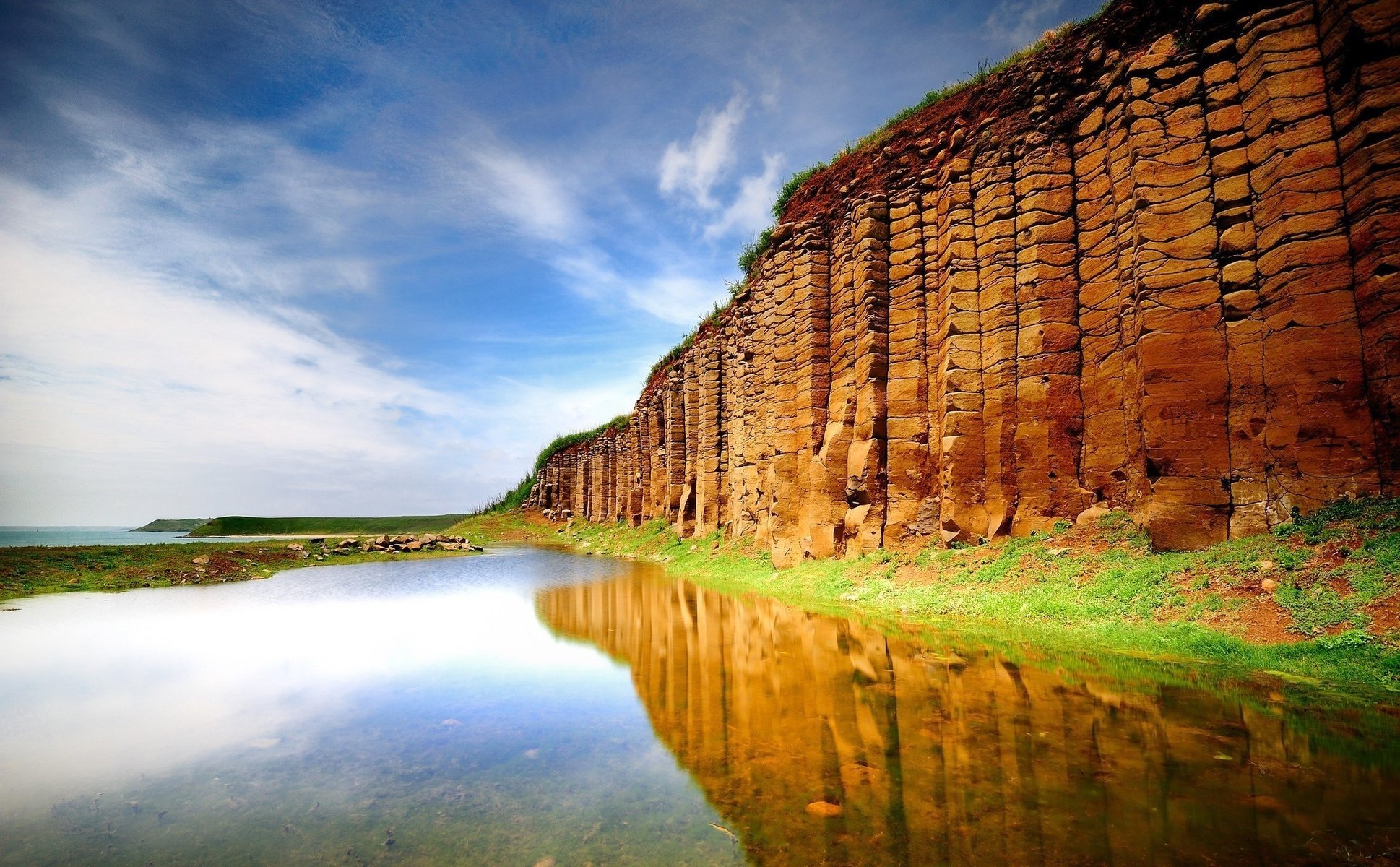 water wall sea hill lake