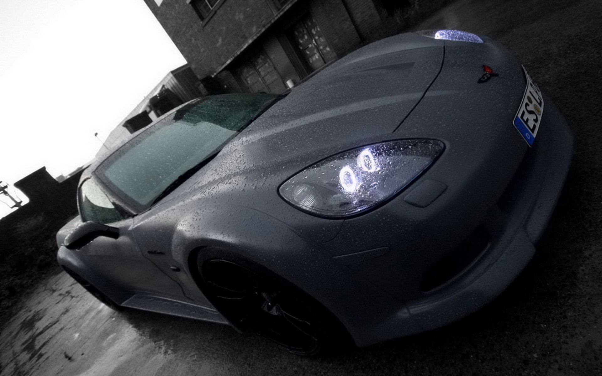 auto lom performance corvette c6 pluie noir et blanc