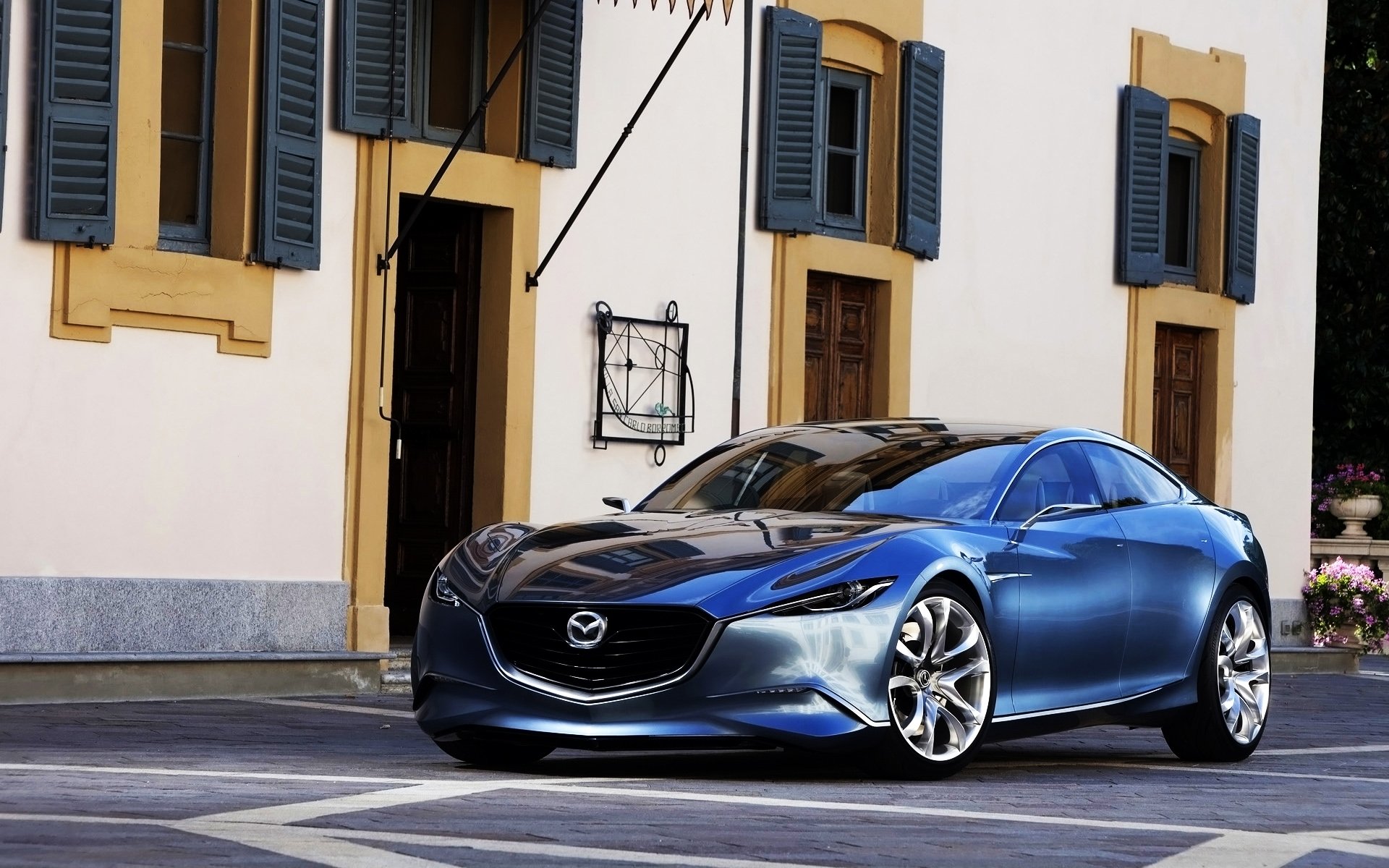 auto mazda-shinari concepto