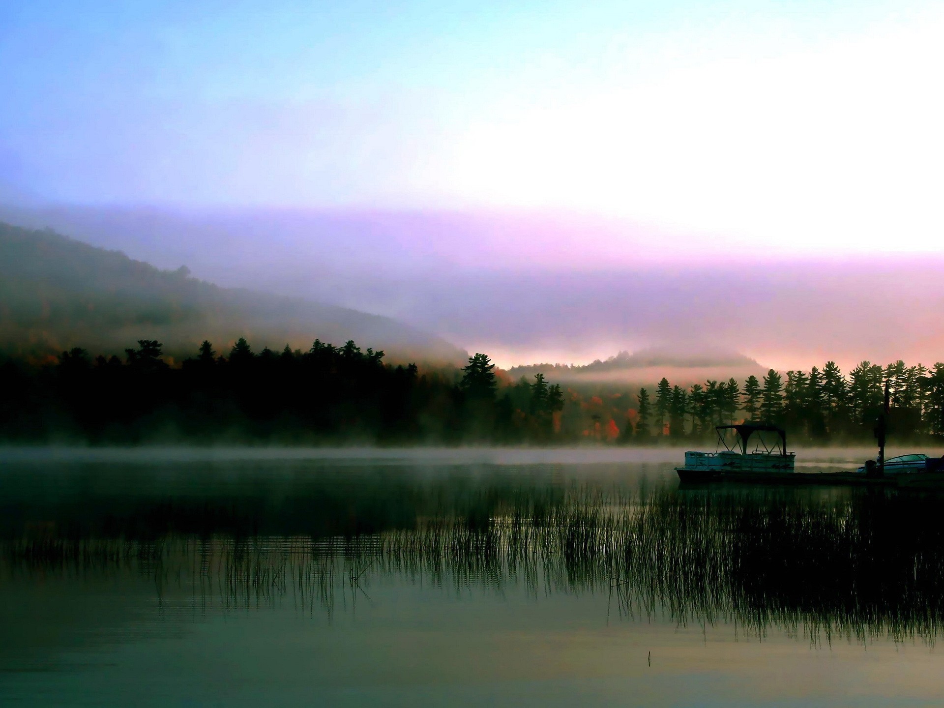 nebbia lago molo