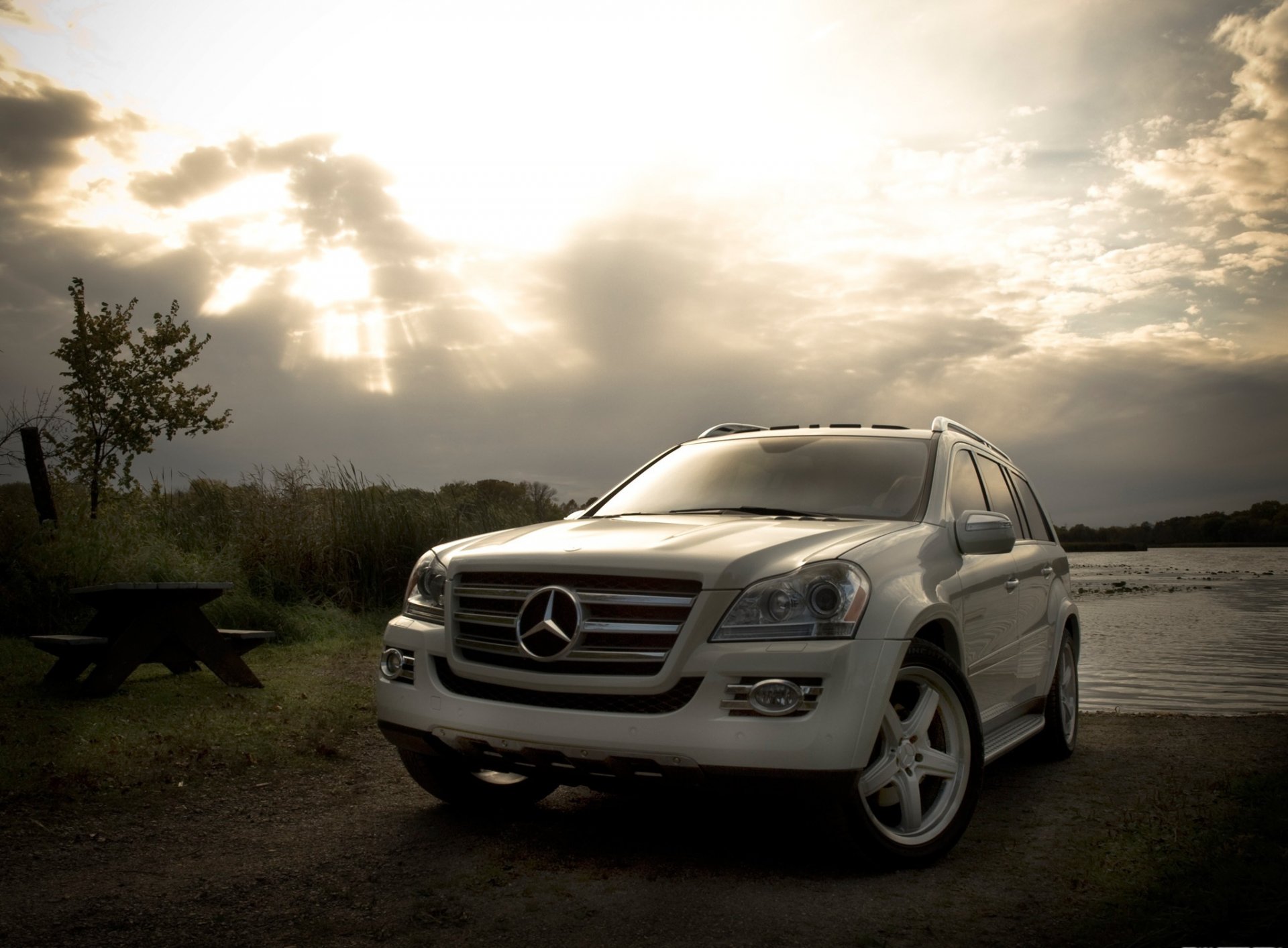 autos mercedes-benz weiß abend