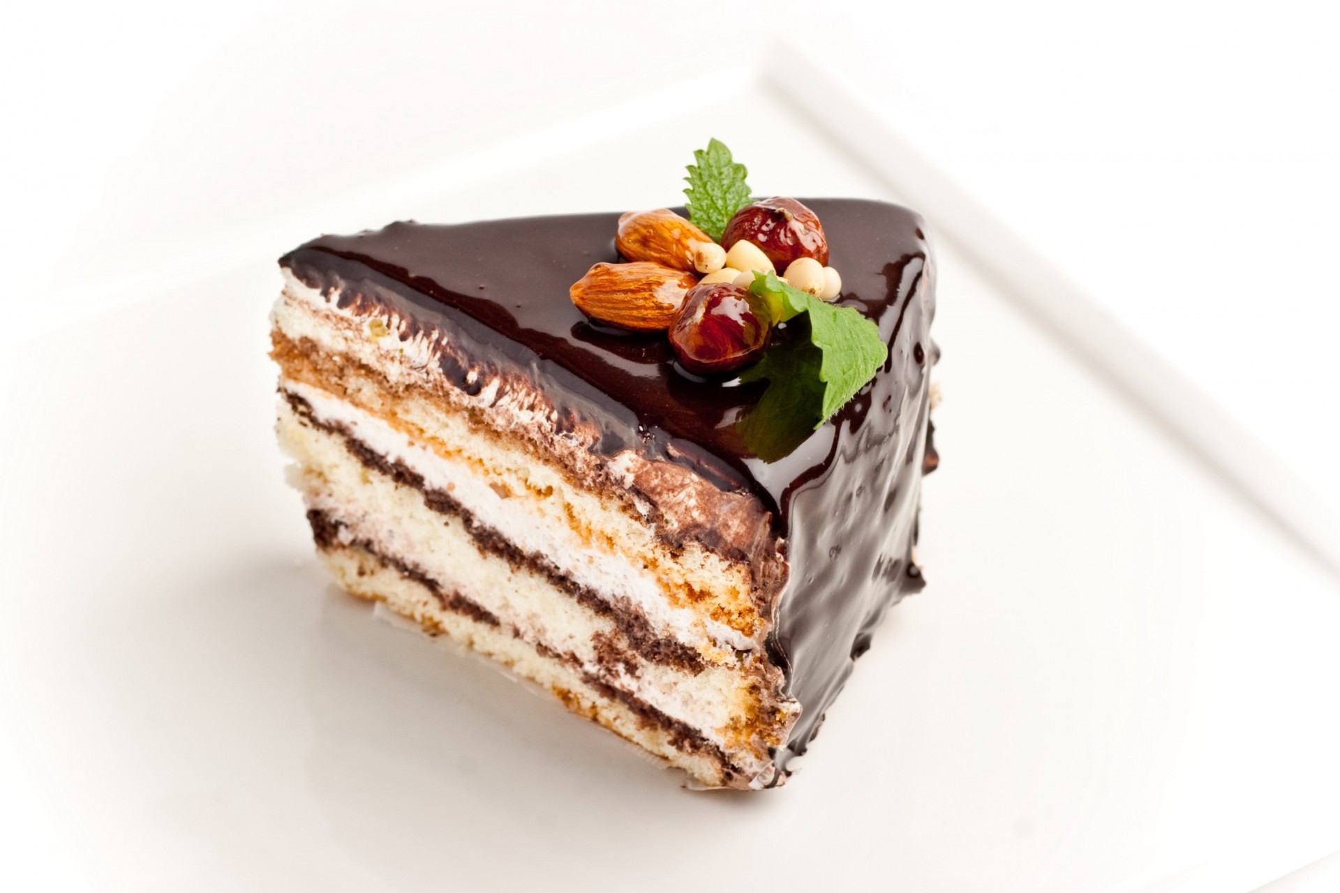 piece cake almonds chocolate hazelnuts walnut