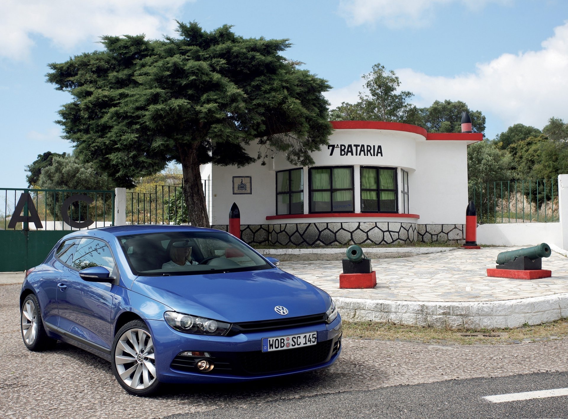 volkswagen scirocco bleu voitures