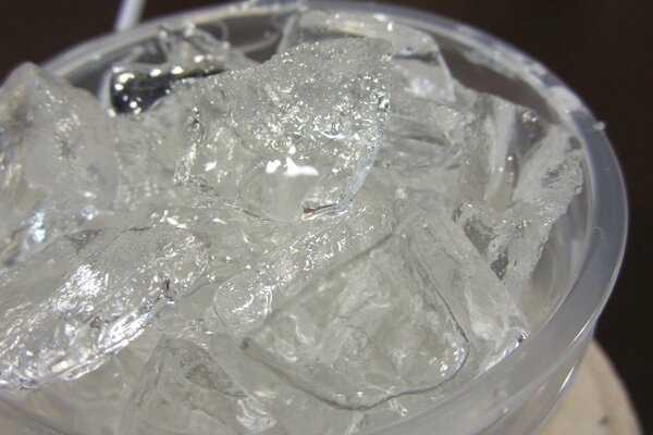 Ice for drinks in the cafe is prepared in advance