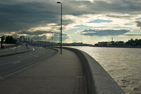 Beautiful St. Petersburg embankment near the Neva