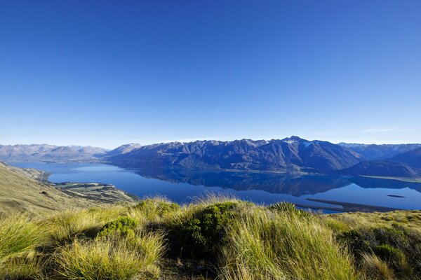 Lake and Mountains in New Zealand