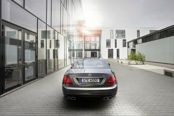 Mercedes, la fusion des couleurs en un seul