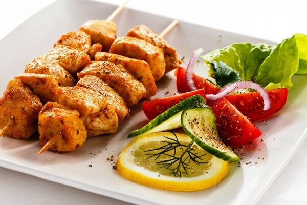 Mini brochetas de pollo