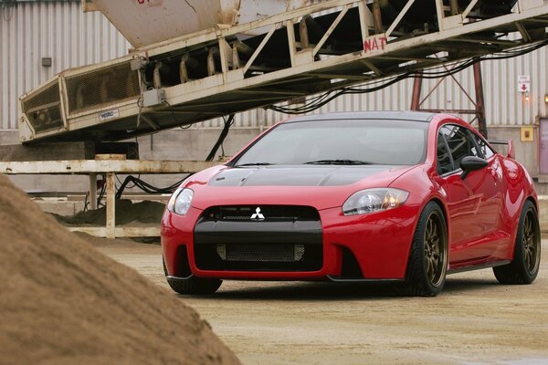 Mitsubishi è andato al cantiere in piedi