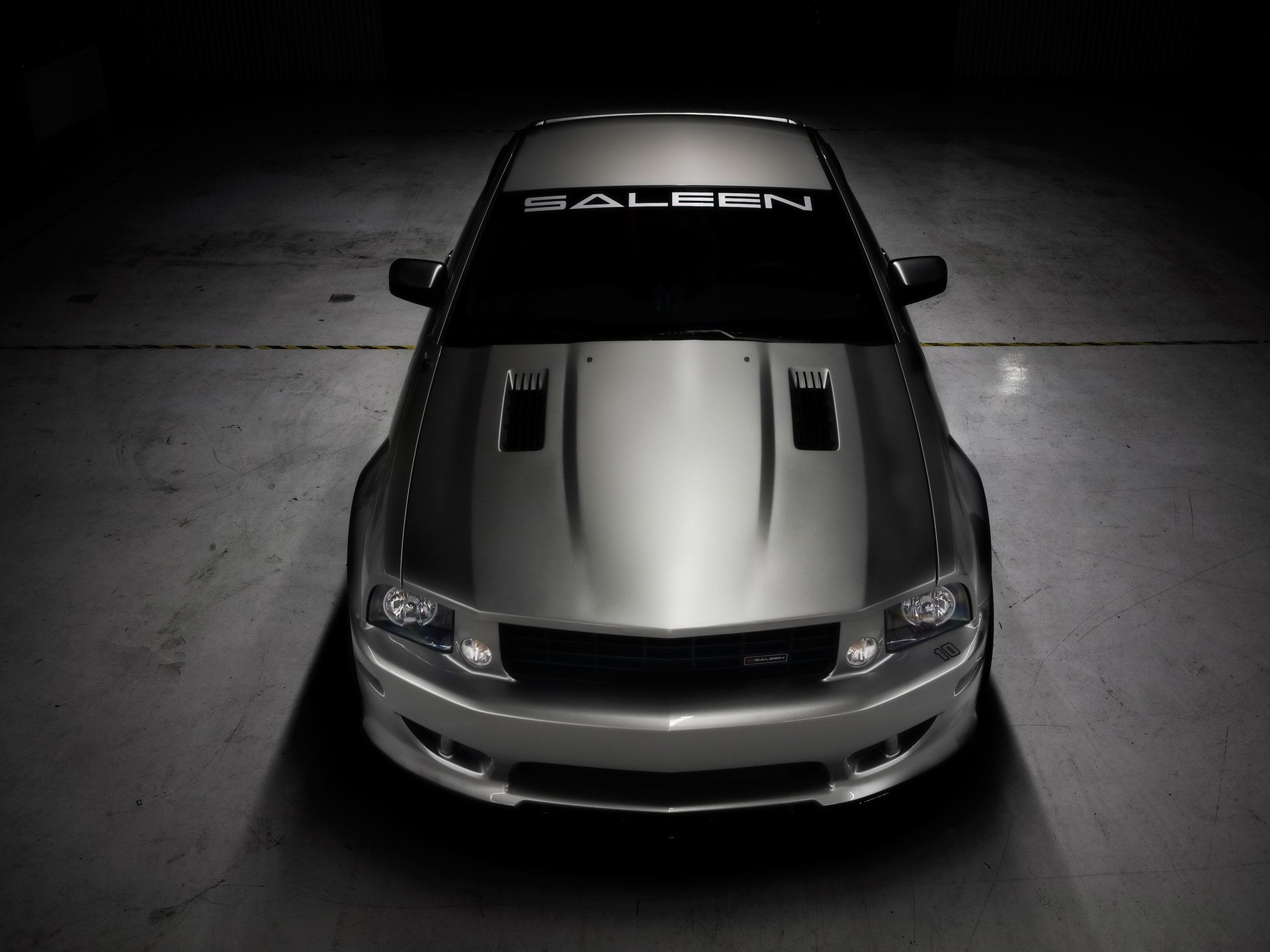 2008 saleen s302 серый