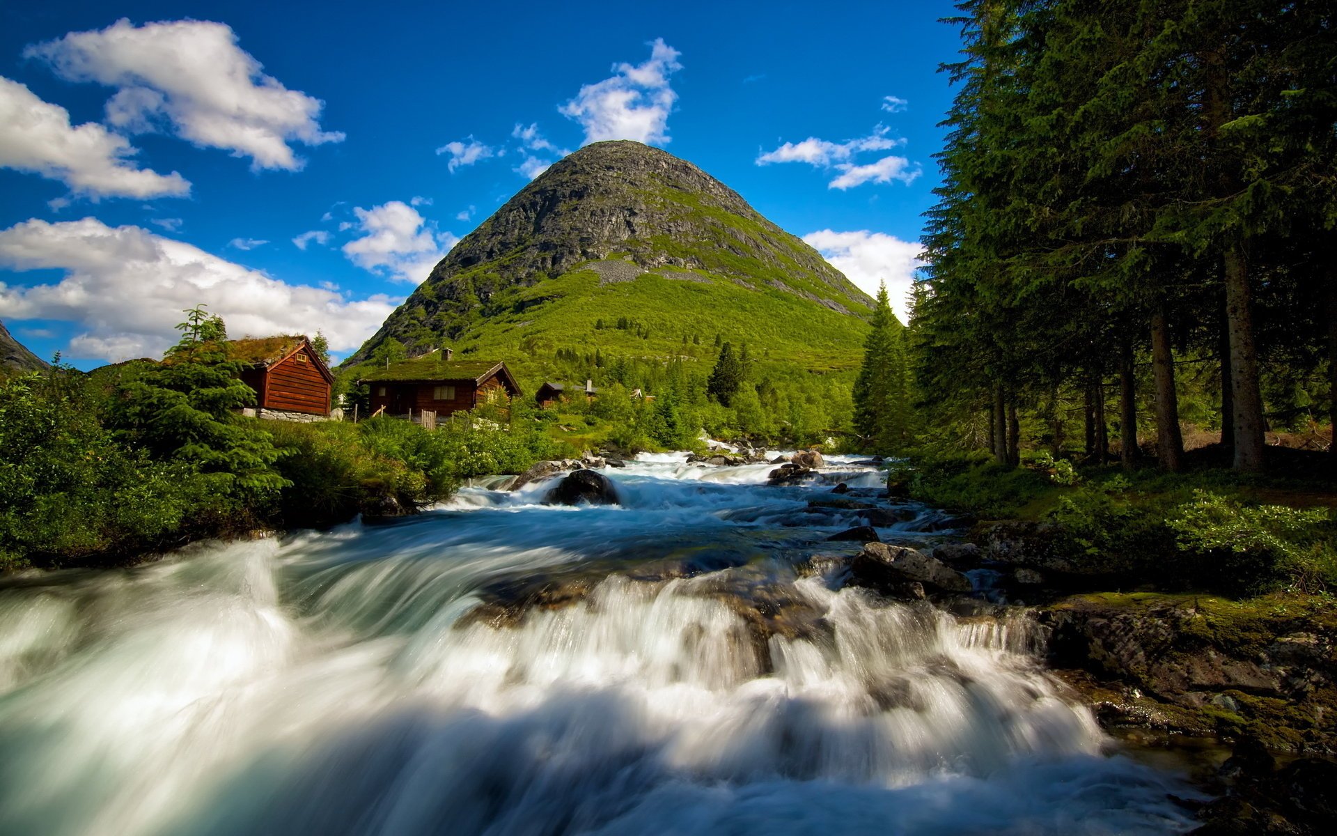 valldalen montaña cascada noruega casas