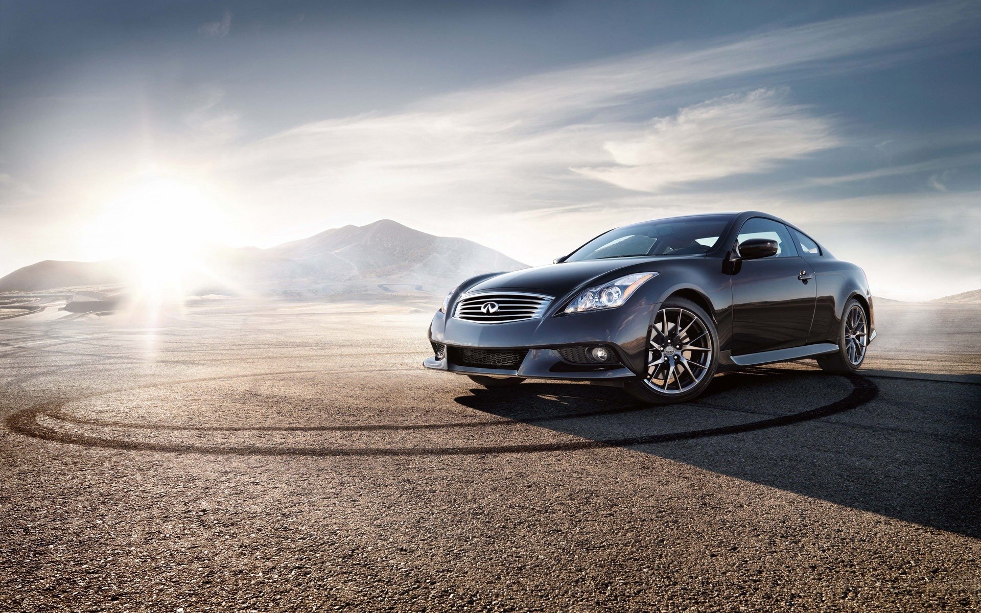 autos schubkarren cars himmel wolken traum berge straße spuren infiniti infiniti ipl g coupé sonne himmel foto